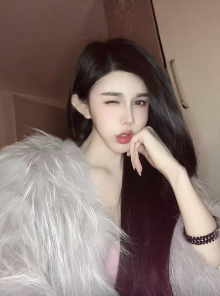 松江九亭地铁站 冷冷 